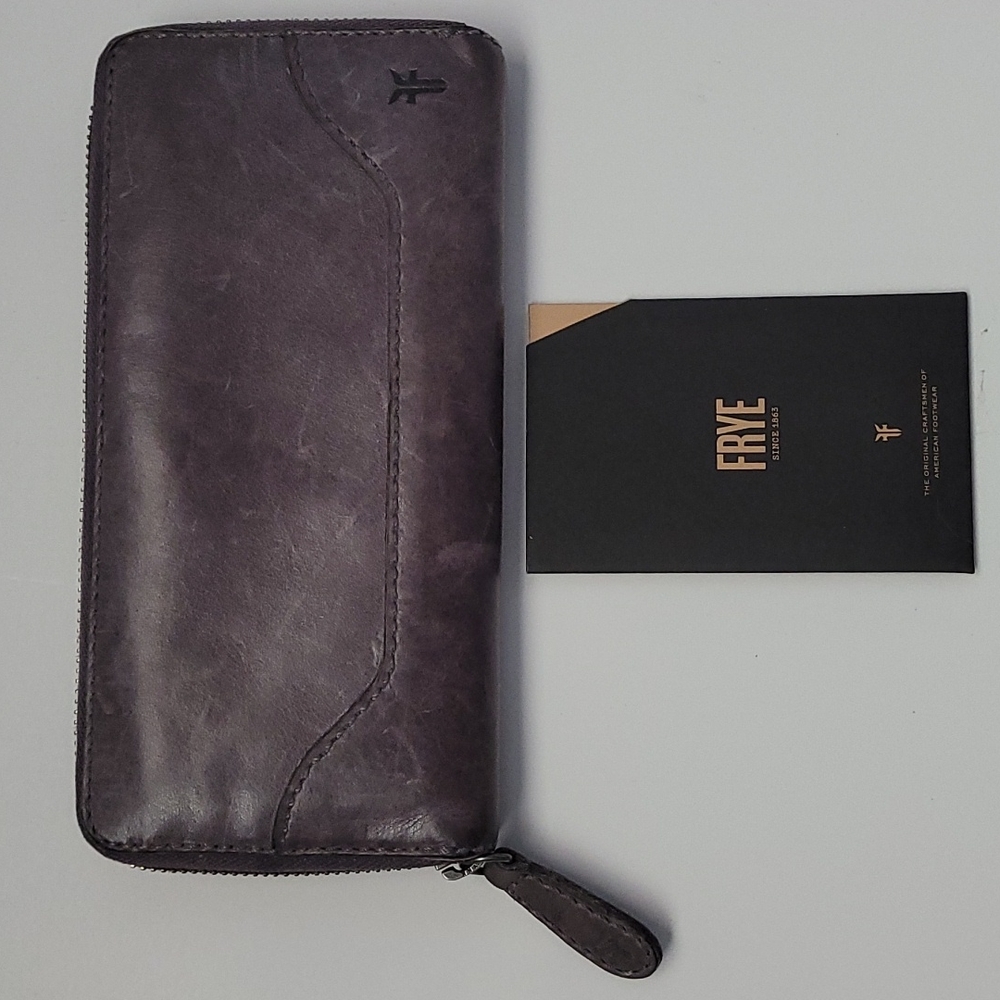 Frye Melissa Zip Wallet *Amethyst*